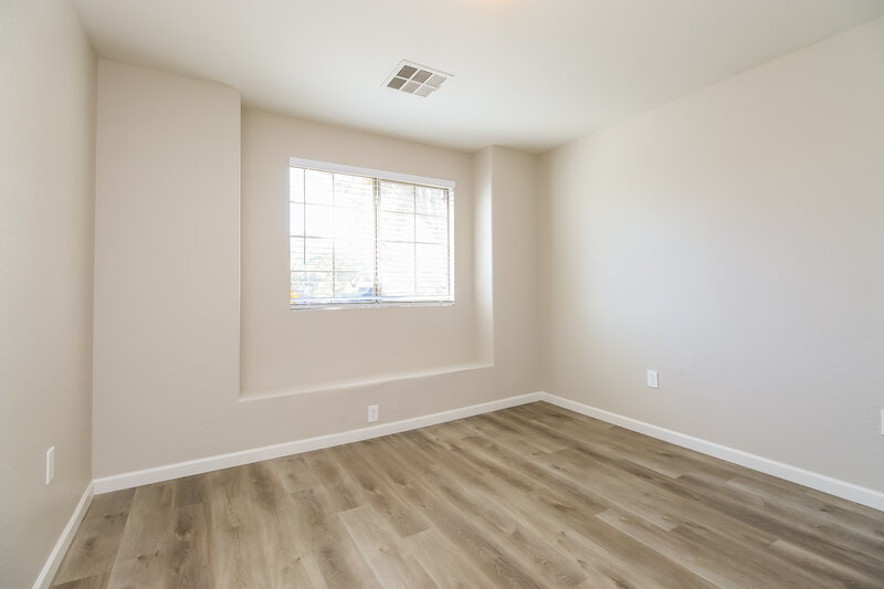 2,220/Mo, 341 N Fresno St Chandler, AZ 85225 Bedroom View 2