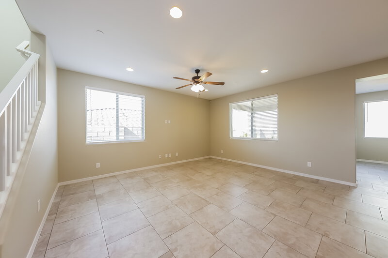 3,475/Mo, 10642 W Anna Ave Peoria, AZ 85383 Living Room View
