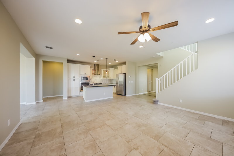 3,475/Mo, 10642 W Anna Ave Peoria, AZ 85383 Living Room View 2