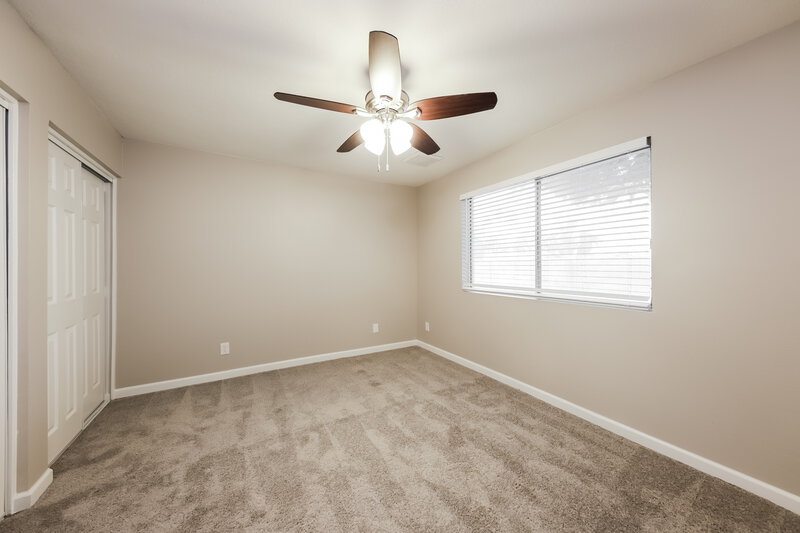 2,030/Mo, 11002 N 42nd Ave Phoenix, AZ 85029 Main Bedroom View