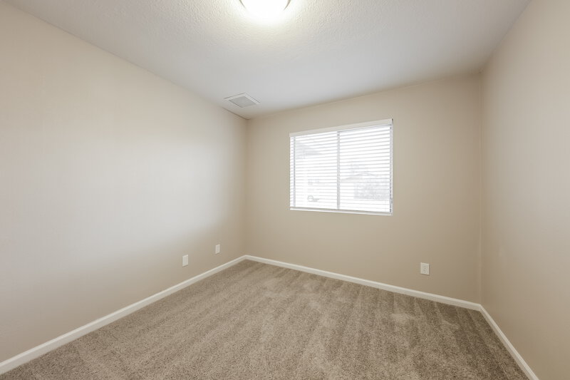 2,030/Mo, 11002 N 42nd Ave Phoenix, AZ 85029 Bedroom View