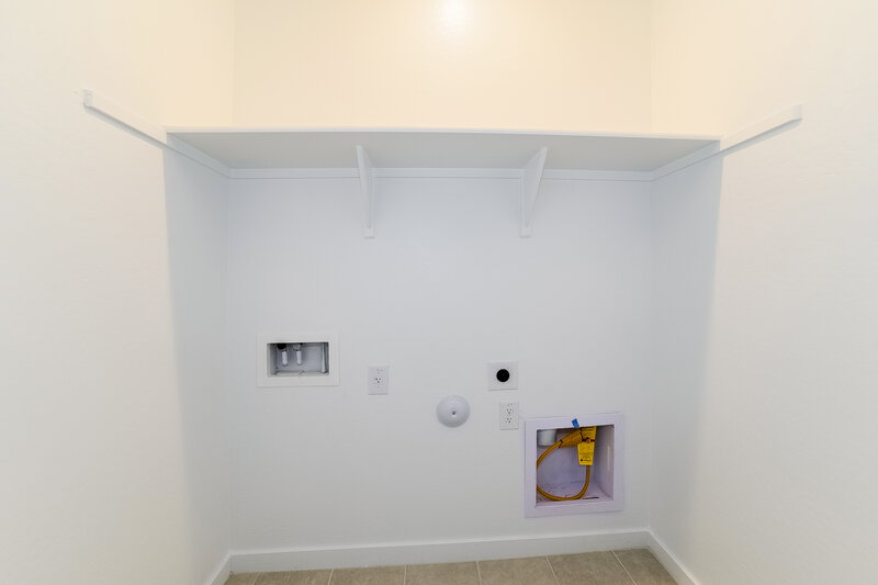 1,980/Mo, 10735 W Chipman Rd Tolleson, AZ 85353 Laundry Room View