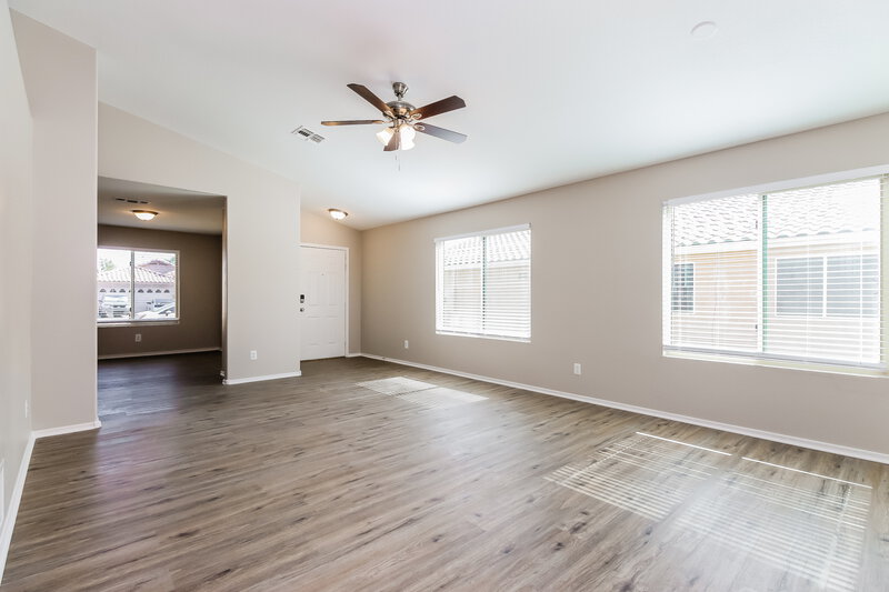 2,215/Mo, 8748 E Crescent Ave Mesa, AZ 85208 Living Room View 3