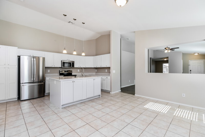 2,215/Mo, 8748 E Crescent Ave Mesa, AZ 85208 Dining Room View 2