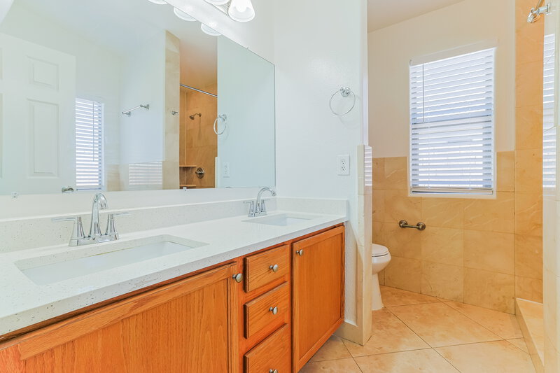 2,085/Mo, 10352 E Calypso Ave Mesa, AZ 85208 Main Bathroom View