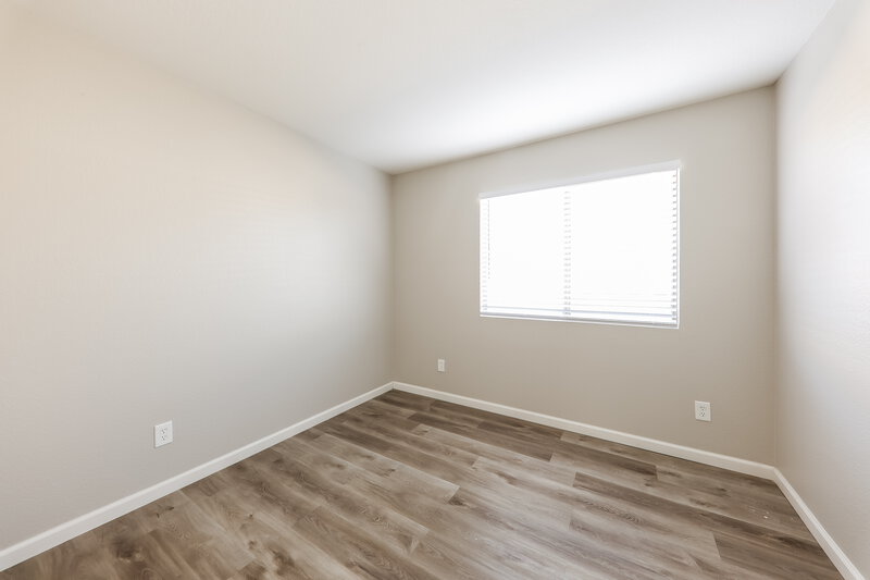 1,975/Mo, 22039 N 107th Dr Sun City, AZ 85373 Bedroom View 2