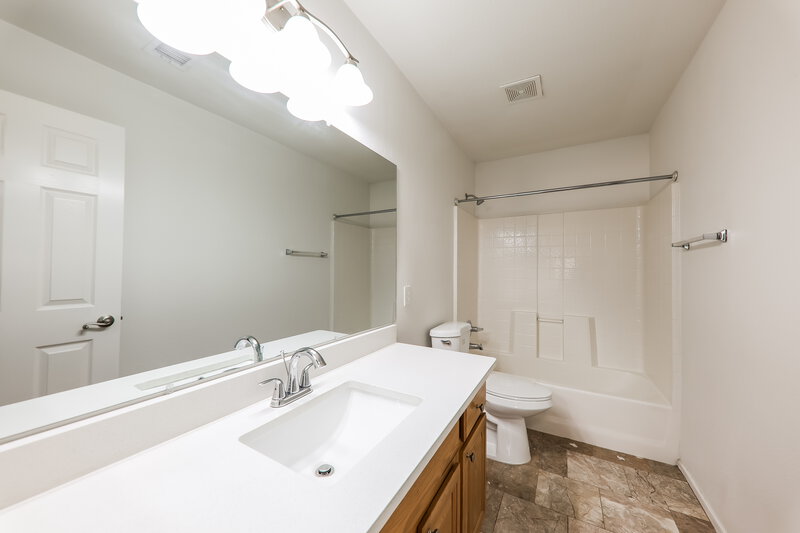 1,975/Mo, 22039 N 107th Dr Sun City, AZ 85373 Bathroom View
