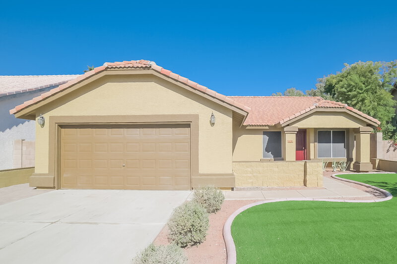 2,500/Mo, 4330 W Camino Vivaz Glendale, AZ 85310 External View