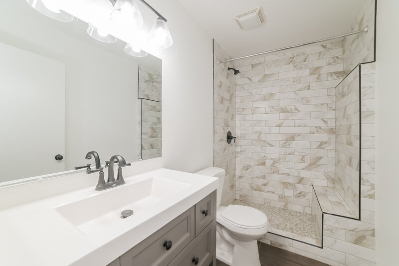 2,500/Mo, 4330 W Camino Vivaz Glendale, AZ 85310 Bathroom View