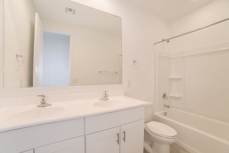 2,170/Mo, 5643 W Walatowa St Laveen, AZ 85339 Bathroom View