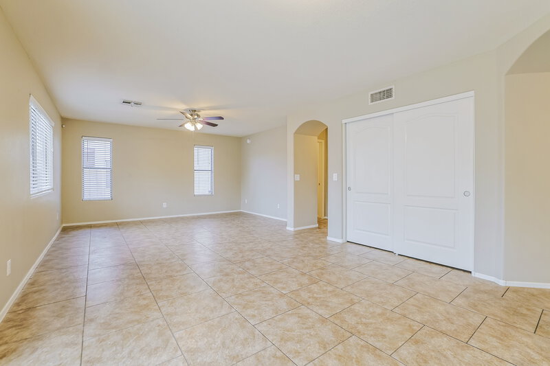 3,670/Mo, 9309 E Oro Ave Mesa, AZ 85212 Living Room View 2