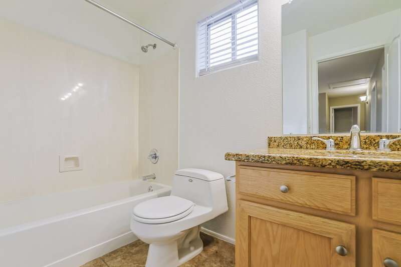 3,670/Mo, 9309 E Oro Ave Mesa, AZ 85212 Bathroom View 2