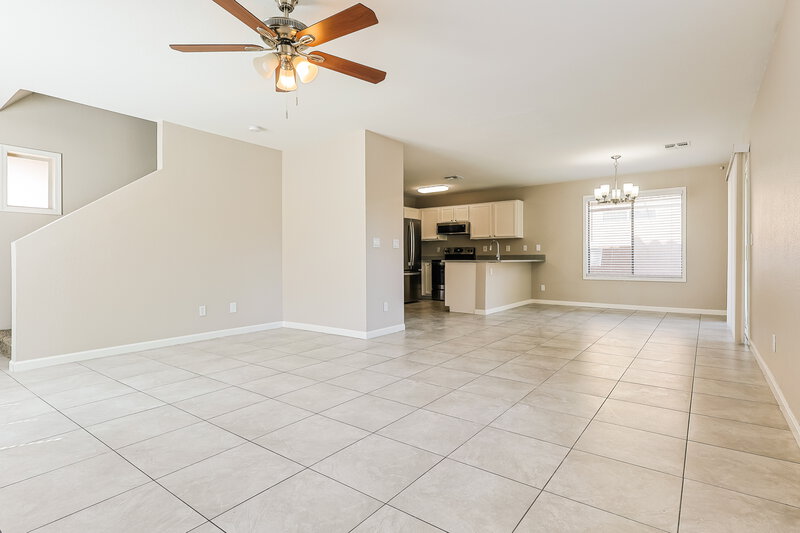 2,270/Mo, 10914 E Wier Ave Mesa, AZ 85208 Living Room View 2