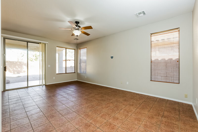 1,840/Mo, 3234 N 126th Dr Avondale, AZ 85392 Living Room View