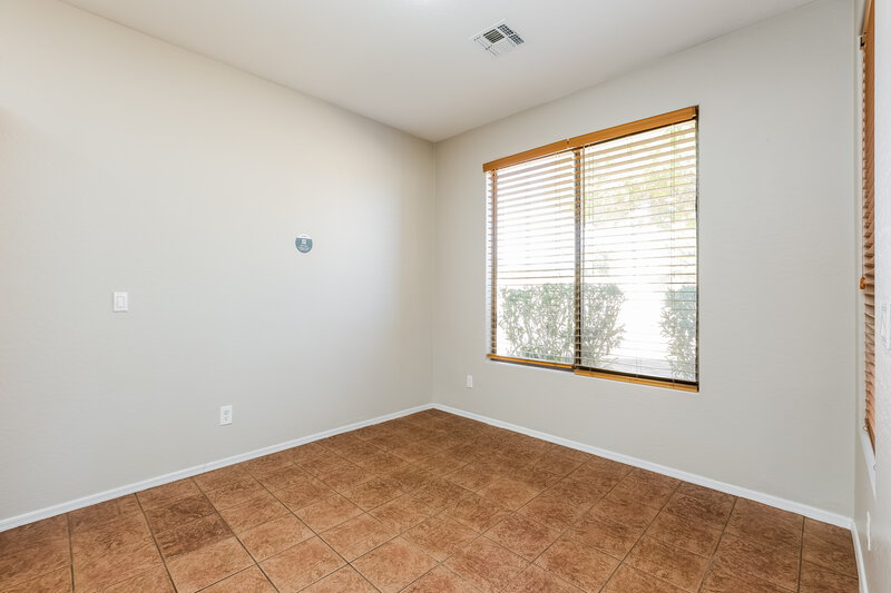 1,840/Mo, 3234 N 126th Dr Avondale, AZ 85392 Dining Room View