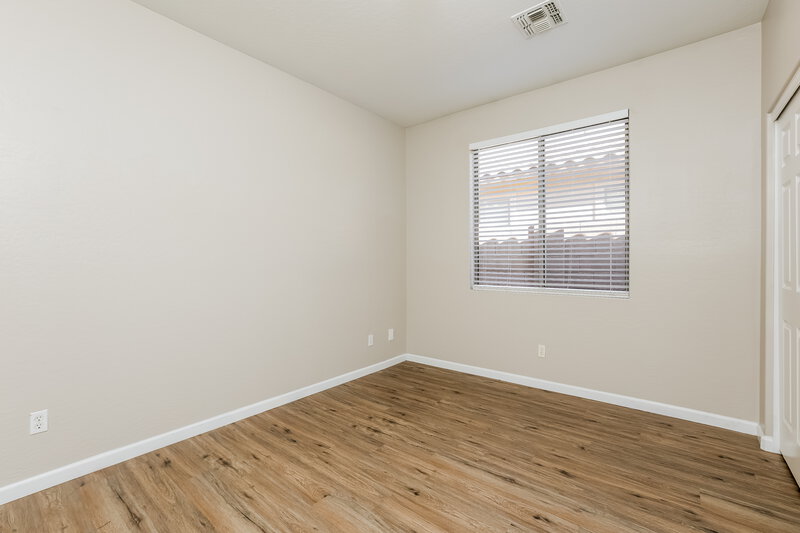 1,840/Mo, 3234 N 126th Dr Avondale, AZ 85392 Bedroom View