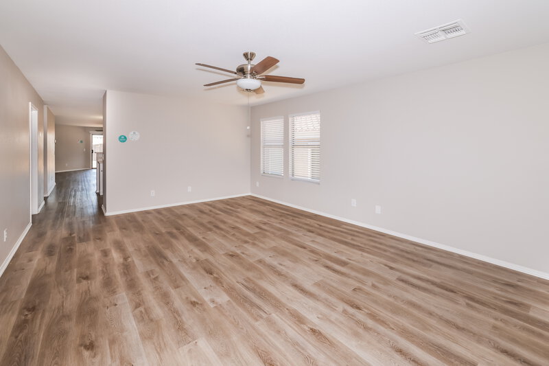 2,305/Mo, 10521 W Robin Ln Peoria, AZ 85383 Living Room View 2