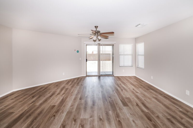 2,305/Mo, 10521 W Robin Ln Peoria, AZ 85383 Dining Room View