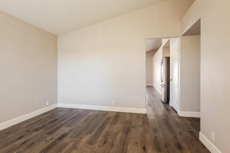 1,660/Mo, 15746 W Young St Surprise, AZ 85374 Living Room View