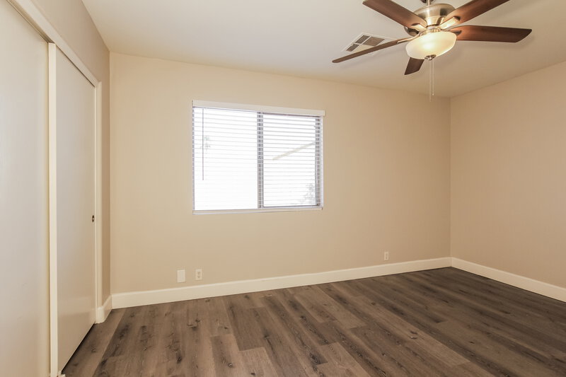 1,660/Mo, 15746 W Young St Surprise, AZ 85374 Main Bedroom View