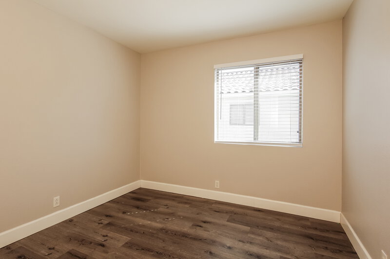 1,660/Mo, 15746 W Young St Surprise, AZ 85374 Bedroom View