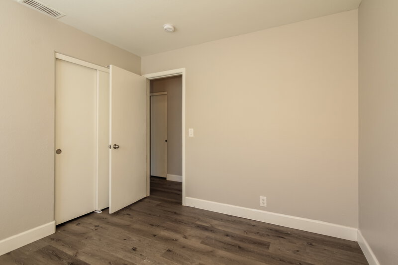 1,660/Mo, 15746 W Young St Surprise, AZ 85374 Bedroom View 2