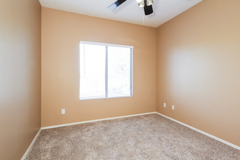 3,115/Mo, 26250 N 42nd St Phoenix, AZ 85050 Bedroom View 2