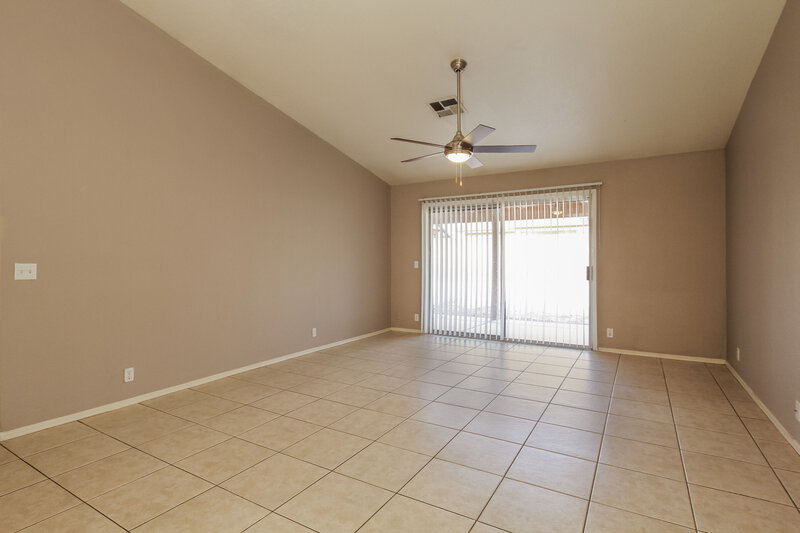 2,390/Mo, 8720 W Tuckey Ln Glendale, AZ 85305 Dining Room View