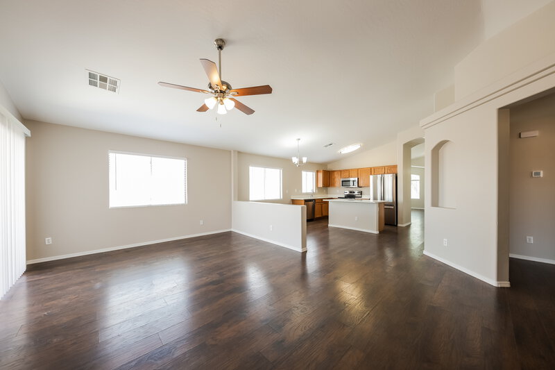 2,115/Mo, 10626 W Papago St Tolleson, AZ 85353 Dining Room View 3