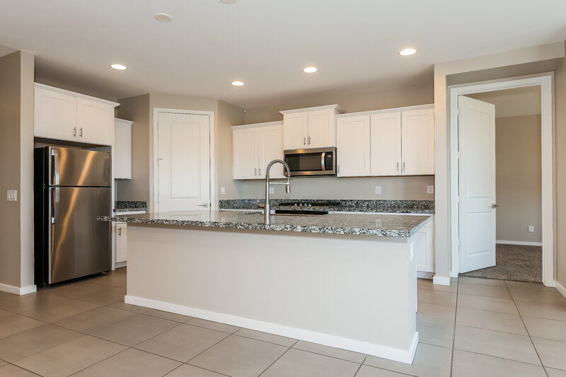 2,365/Mo, 5627 W Walatowa St Laveen, AZ 85339 Kitchen View
