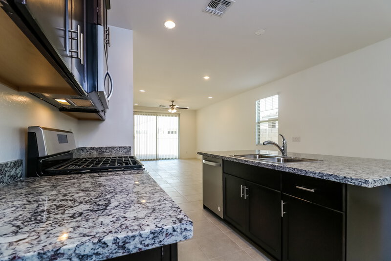 2,140/Mo, 10738 W Mobile Ln Tolleson, AZ 85353 Kitchen View 2