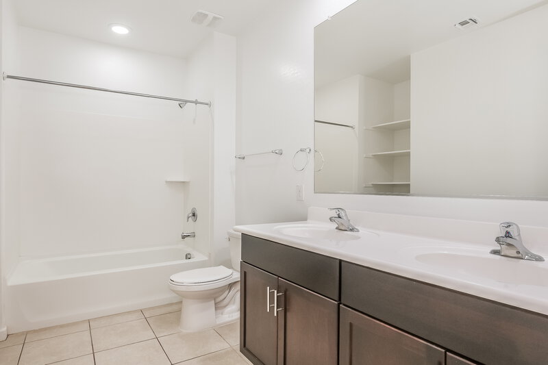 2,310/Mo, 11014 W Luxton Ln Tolleson, AZ 85353 Bathroom View