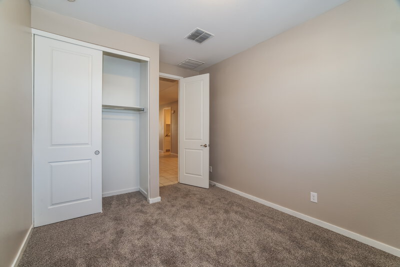 2,420/Mo, 11022 W Marguerite Ave Tolleson, AZ 85353 Bedroom View