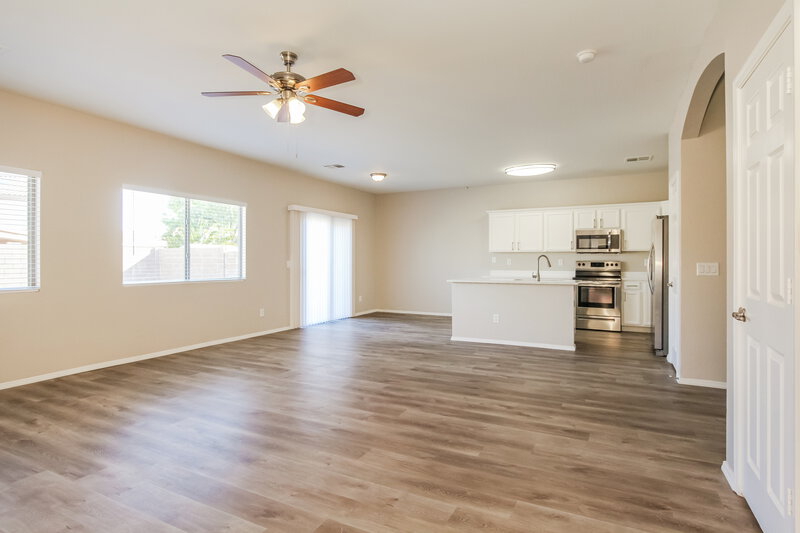2,340/Mo, 5657 S 236th Ave Buckeye, AZ 85326 Living Room View