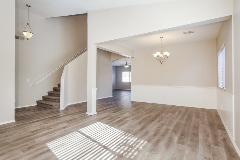 2,340/Mo, 5657 S 236th Ave Buckeye, AZ 85326 Dining Room View