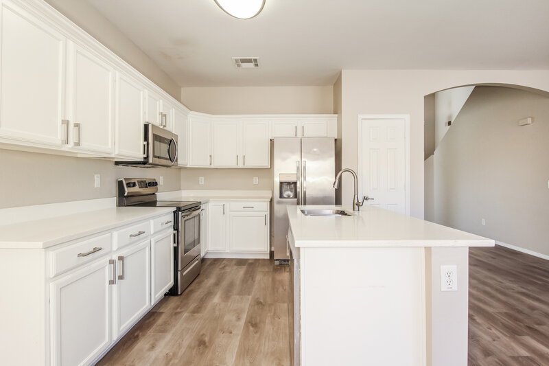 2,340/Mo, 5657 S 236th Ave Buckeye, AZ 85326 Kitchen View