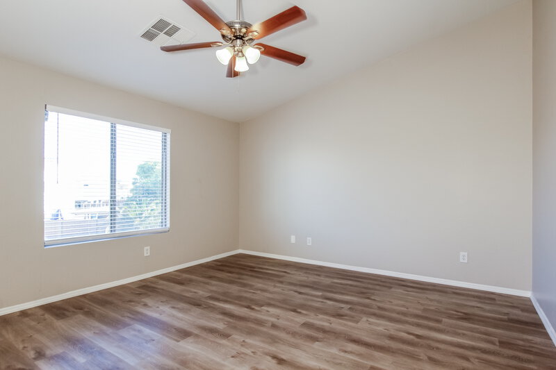 2,340/Mo, 5657 S 236th Ave Buckeye, AZ 85326 Main Bedroom View