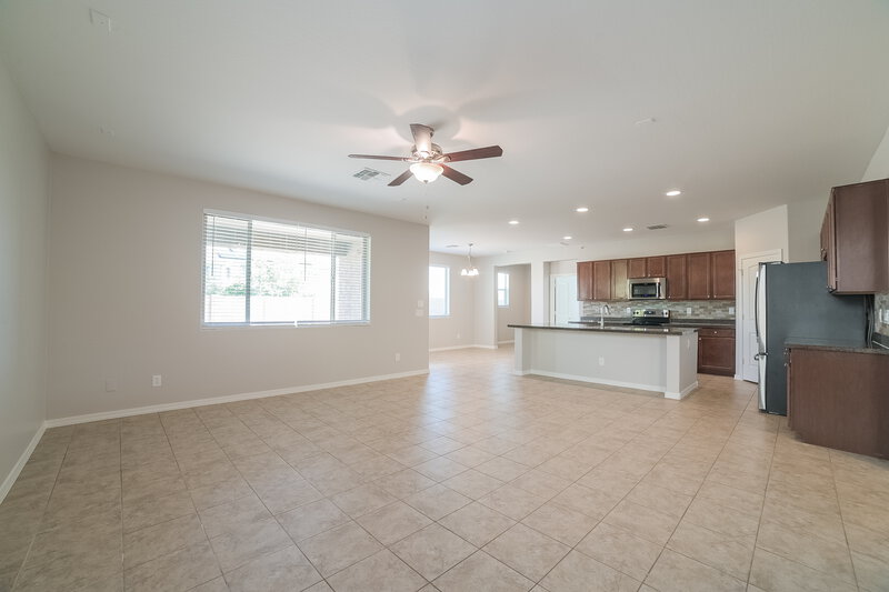 3,645/Mo, 4285 N 180th Ln Goodyear, AZ 85395 Family Room View