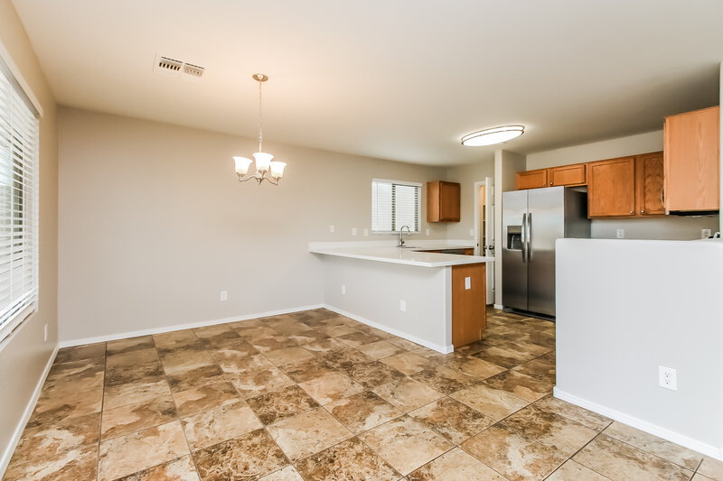 2,015/Mo, 23541 N Desert Dr Florence, AZ 85132 Dining Room View