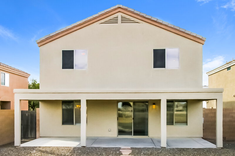 2,015/Mo, 23541 N Desert Dr Florence, AZ 85132 Rear View