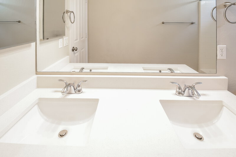 2,100/Mo, 10915 E Verbina Ln Florence, AZ 85132 Bathroom View