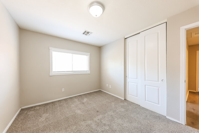 2,220/Mo, 3012 W Running Deer Trl Phoenix, AZ 85083 Bedroom View