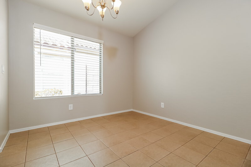 2,005/Mo, 14715 N 124th Ave El Mirage, AZ 85335 Dining Room View