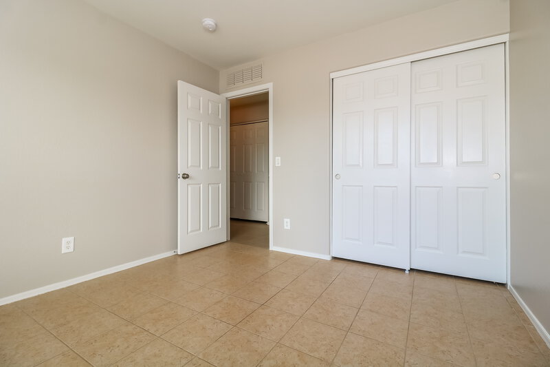2,005/Mo, 14715 N 124th Ave El Mirage, AZ 85335 Bedroom View 3