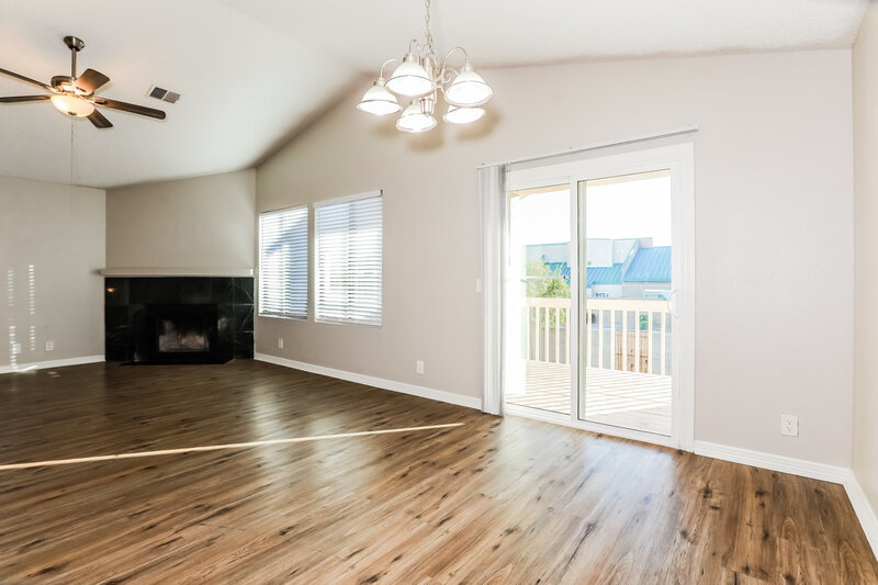 2,180/Mo, 921 S Val Vista Dr Unit 18 Mesa, AZ 85204 Dining Room View