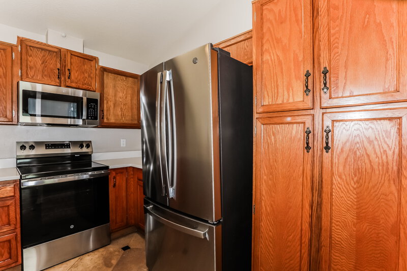 2,180/Mo, 921 S Val Vista Dr Unit 18 Mesa, AZ 85204 Kitchen View 2