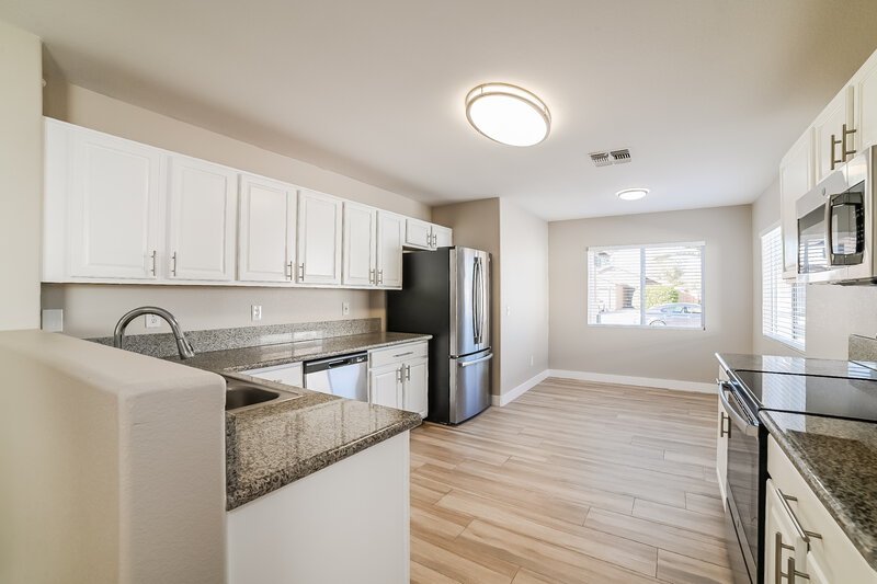 2,270/Mo, 11547 E Camino St Mesa, AZ 85207 Kitchen View