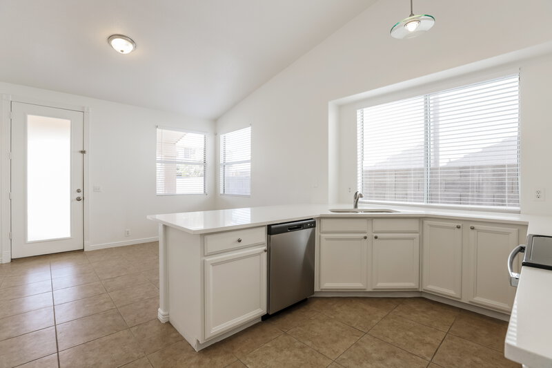 2,510/Mo, 1127 W Folley St Chandler, AZ 85224 Kitchen View