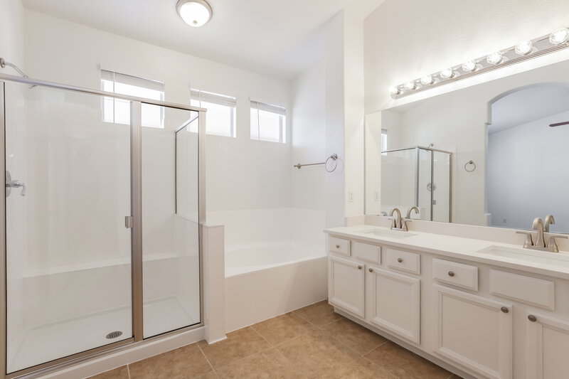 2,510/Mo, 1127 W Folley St Chandler, AZ 85224 Main Bathroom View