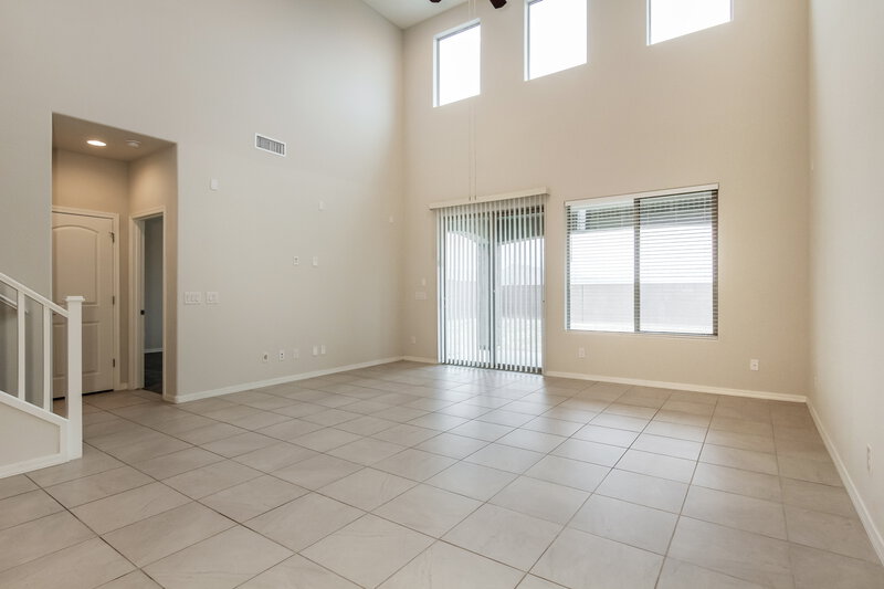 2,655/Mo, 19818 W Palo Verde Dr Litchfield Park, AZ 85340 Living Room View